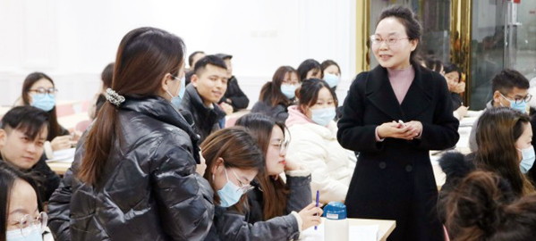 延川 专家指导+名师授课+培优补弱+日清月结的教学模式